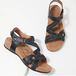 Taos leather trulie adjustable strap sandals
